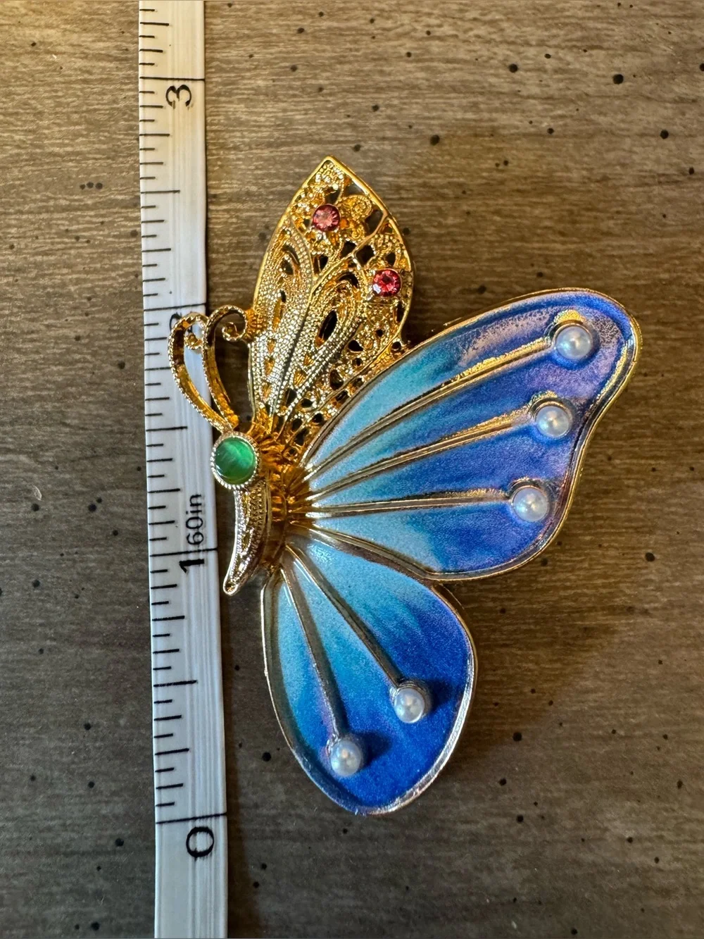 N/A elegant gold